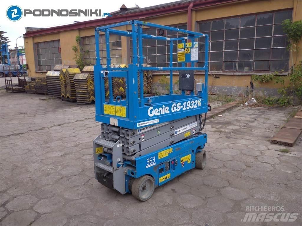 Genie 3219 Scissor lifts