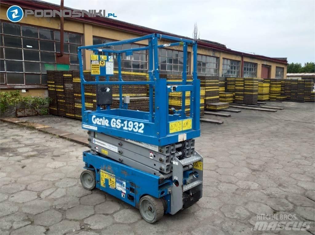 Genie 3219 Scissor lifts