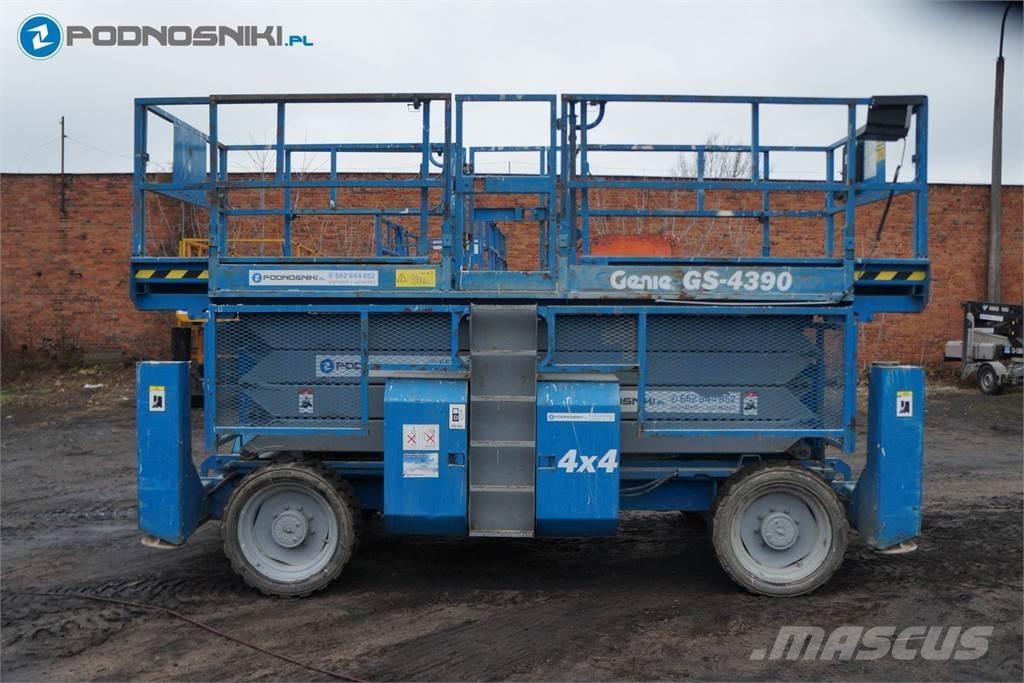 Genie 4390 Scissor lifts