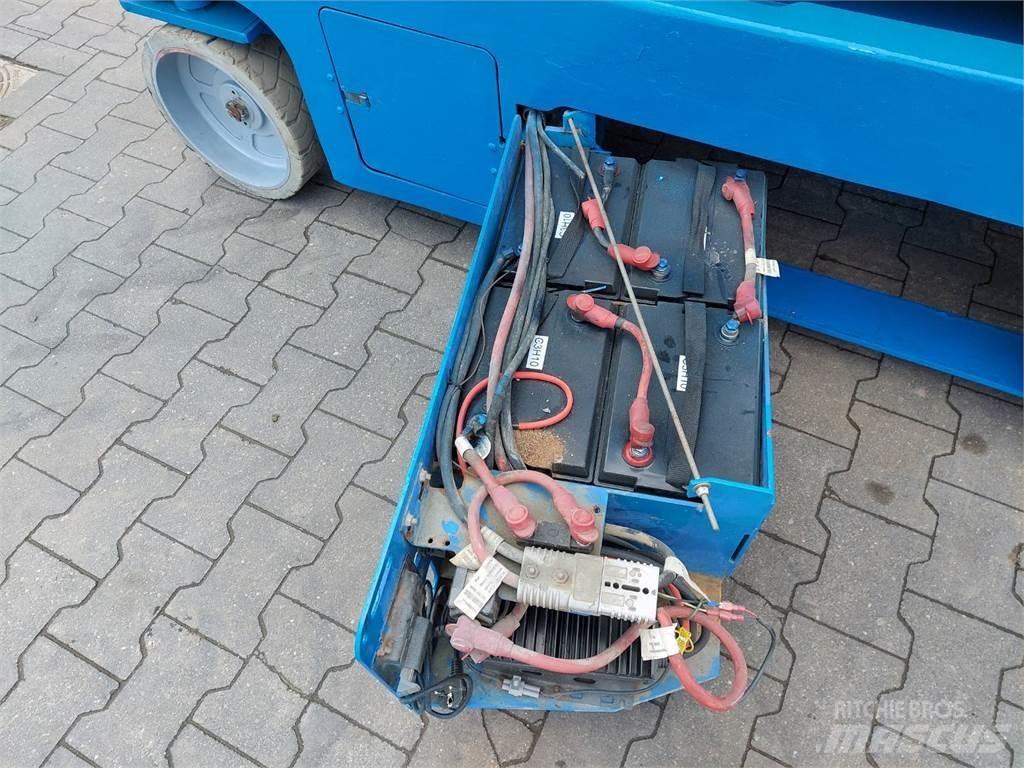 Genie GS-3246 Scissor lifts