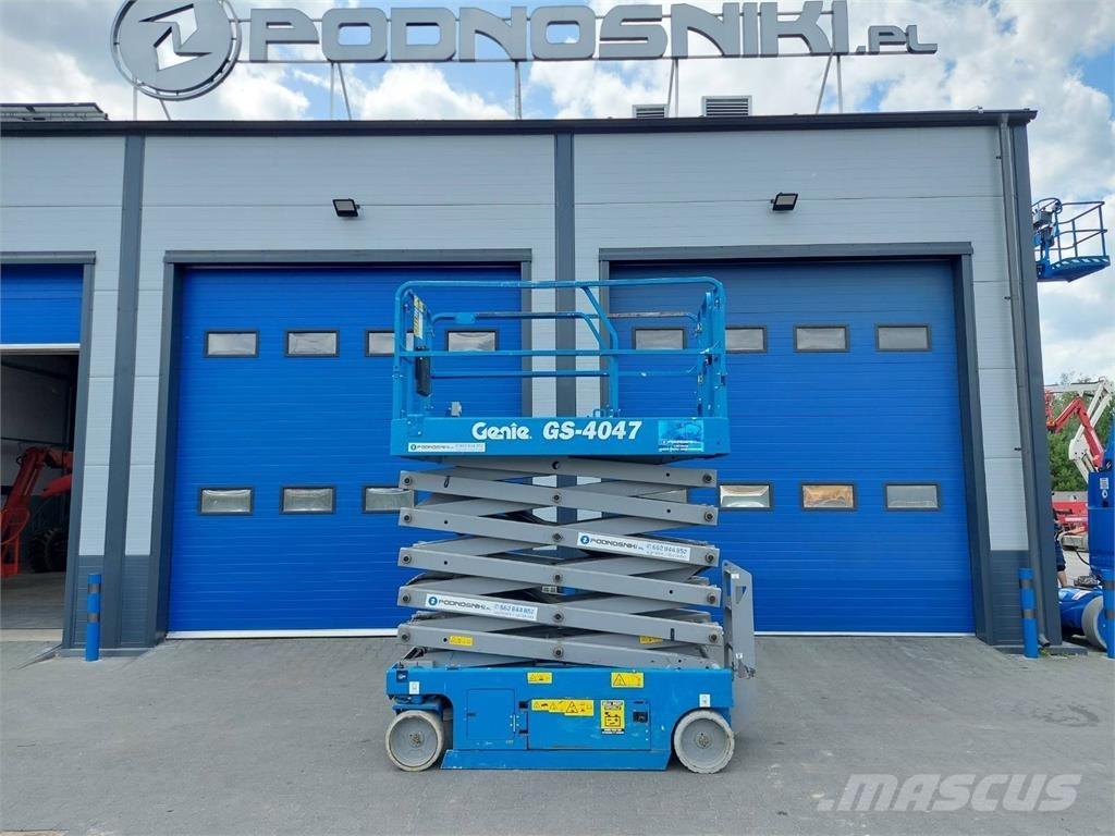 Genie GS-4047 Scissor lifts