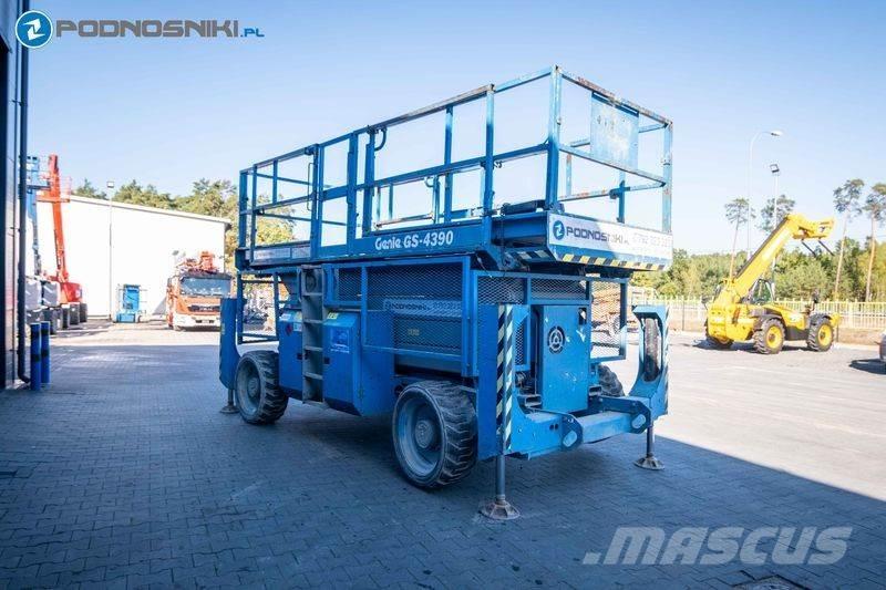 Genie GS-4390 Scissor lifts