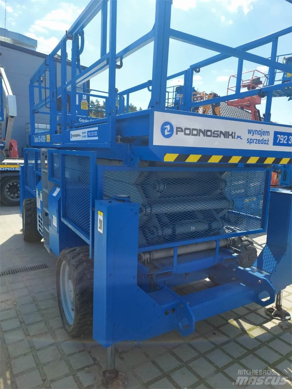 Genie GS-4390 RT Scissor lifts