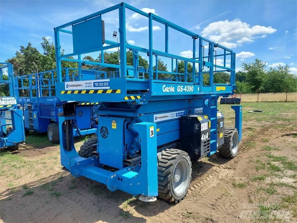 Genie GS-4390 RT Scissor lifts