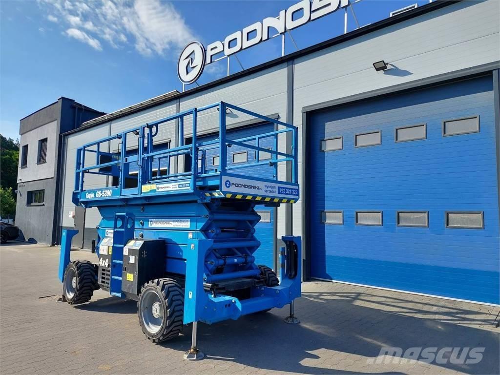 Genie GS-5390 RT Scissor lifts