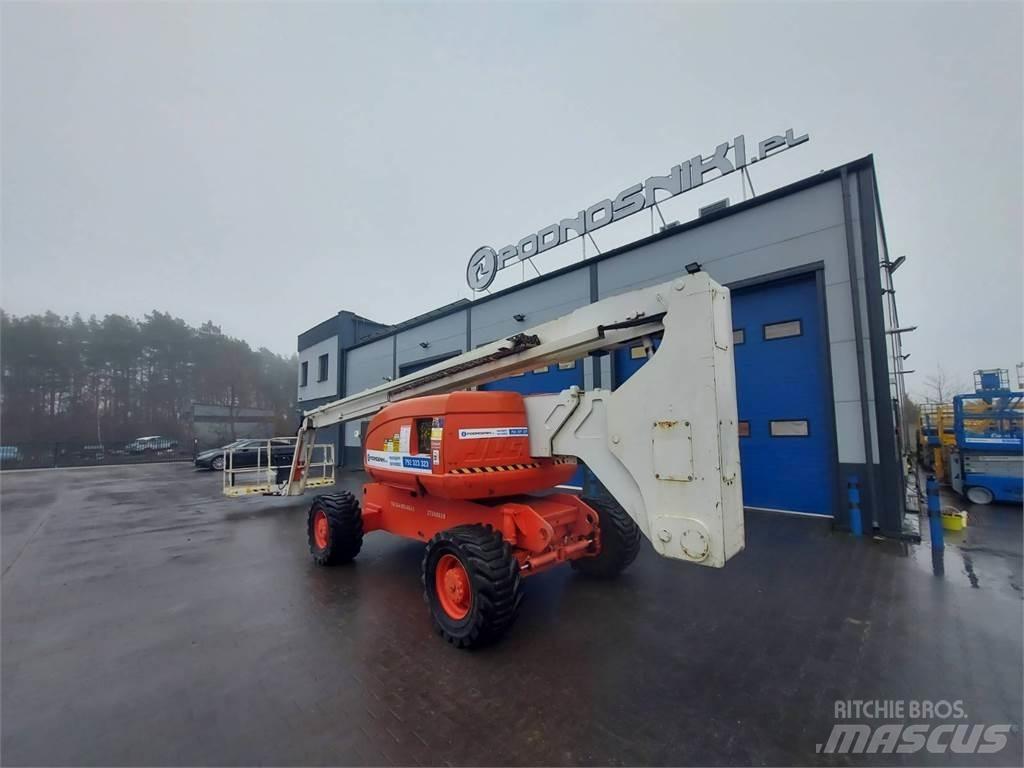 JLG 800AJ Articulated boom lifts