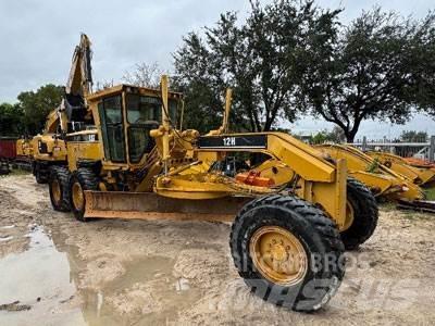 CAT 12H Graders