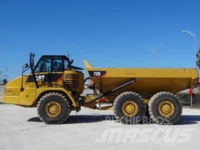 CAT 725 Articulated Haulers