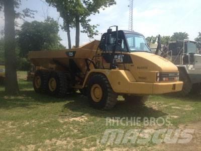 CAT 725 Articulated Haulers