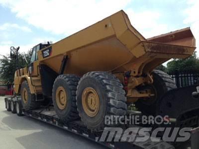 CAT 725C Articulated Haulers