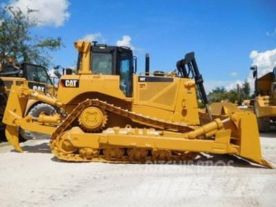 CAT D8T Crawler dozers