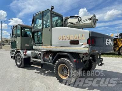 Gradall XL3100 Wheeled excavators