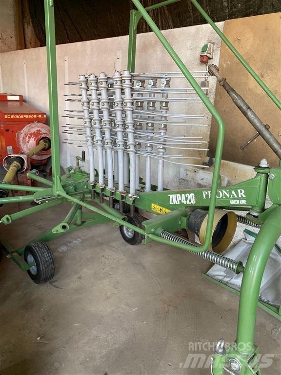 Pronar ZKP420 Rakes and tedders