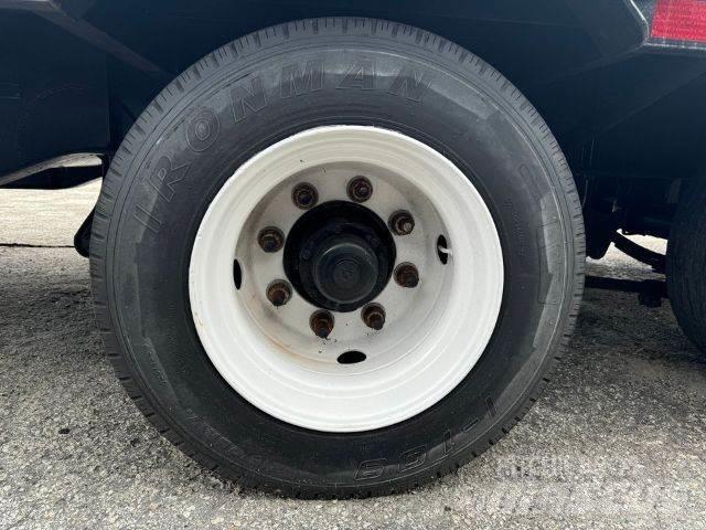  Kaylyn Siebert Low loader-semi-trailers