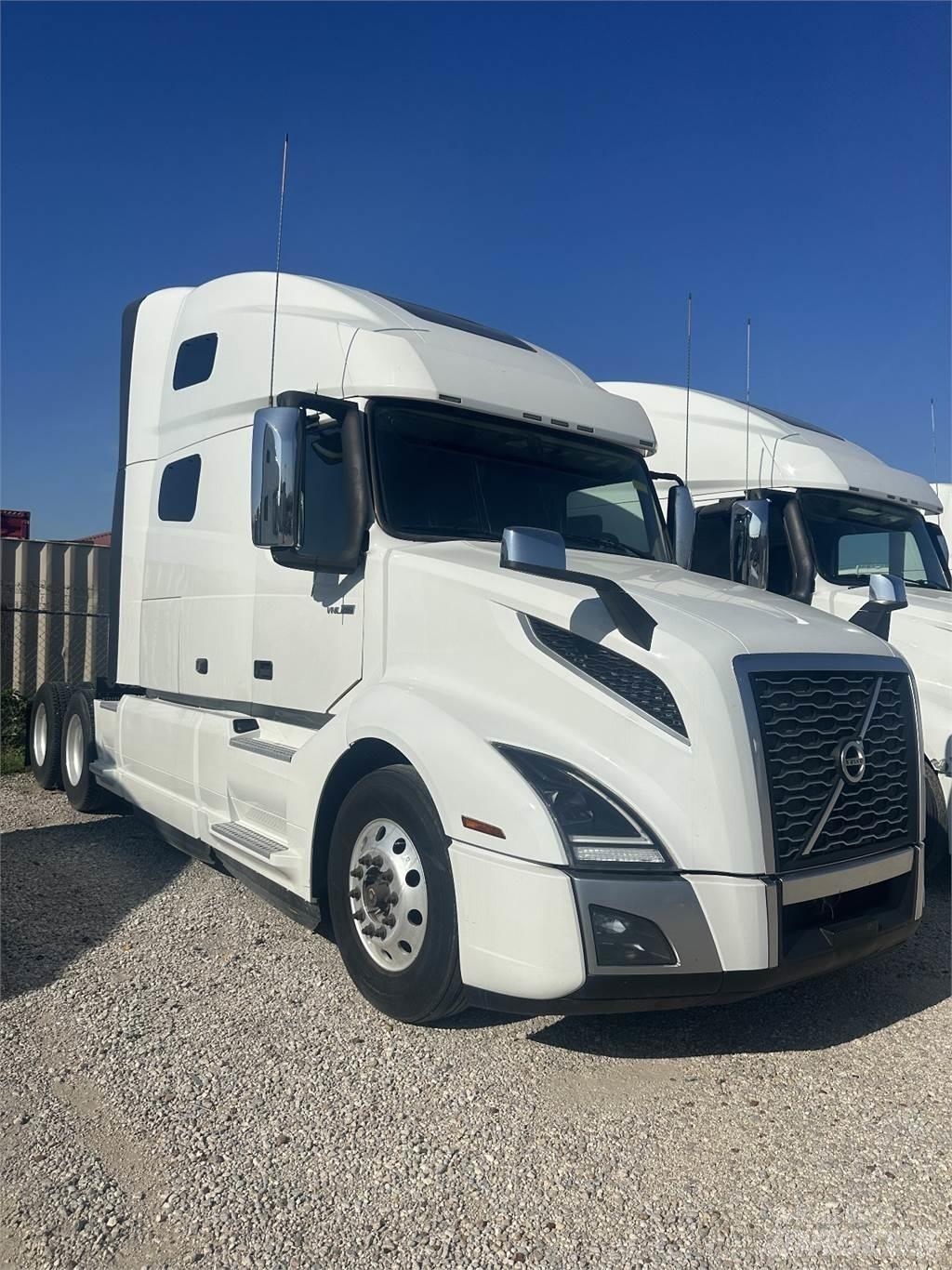 Volvo 760 Prime Movers