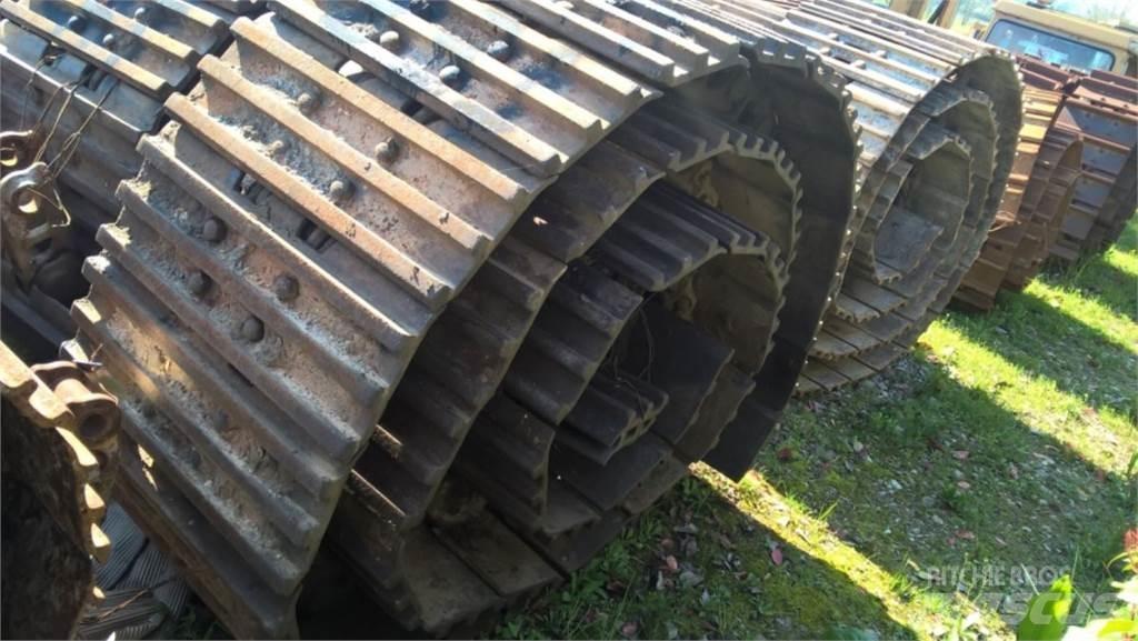 CAT 231D Tracks, chains and undercarriage
