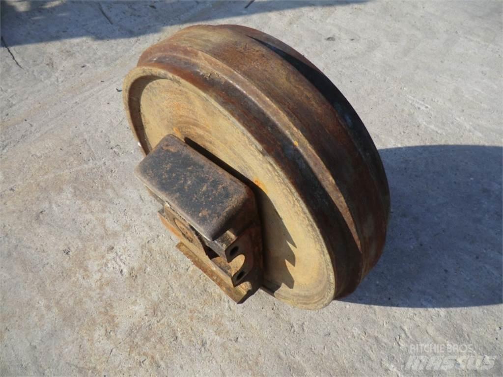 CAT 231D Tracks, chains and undercarriage