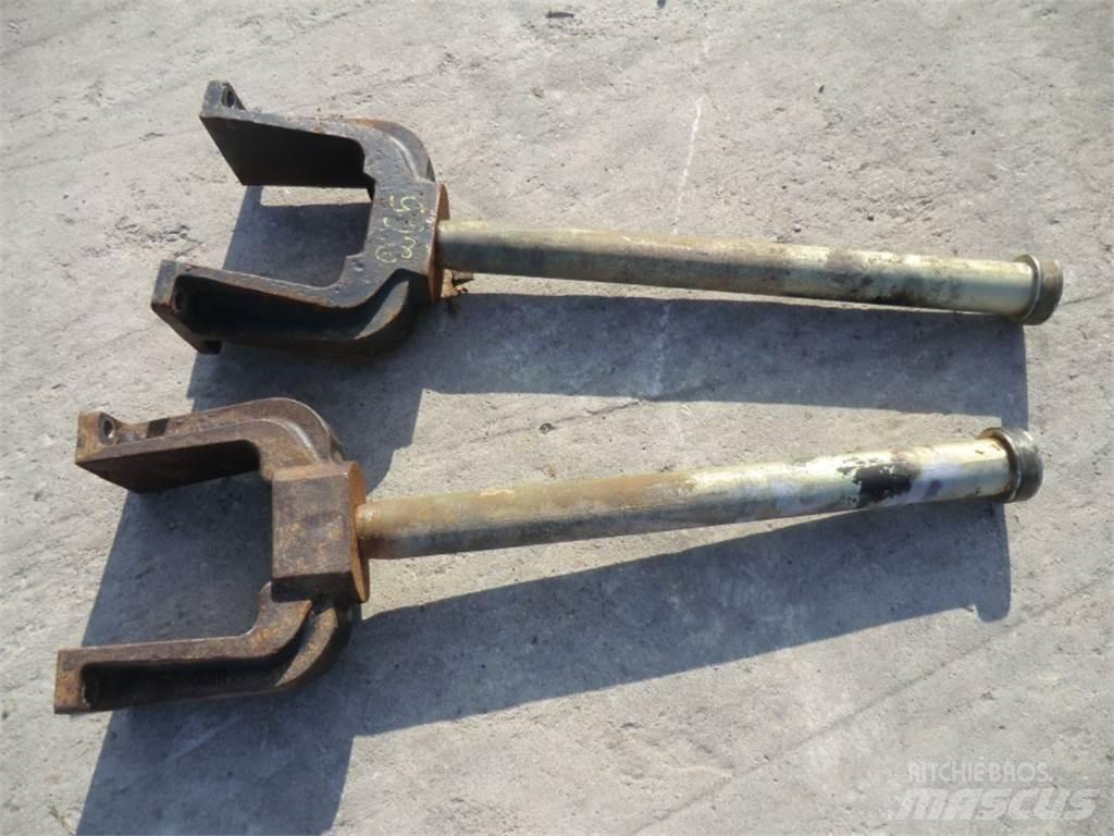 CAT 231D Tracks, chains and undercarriage