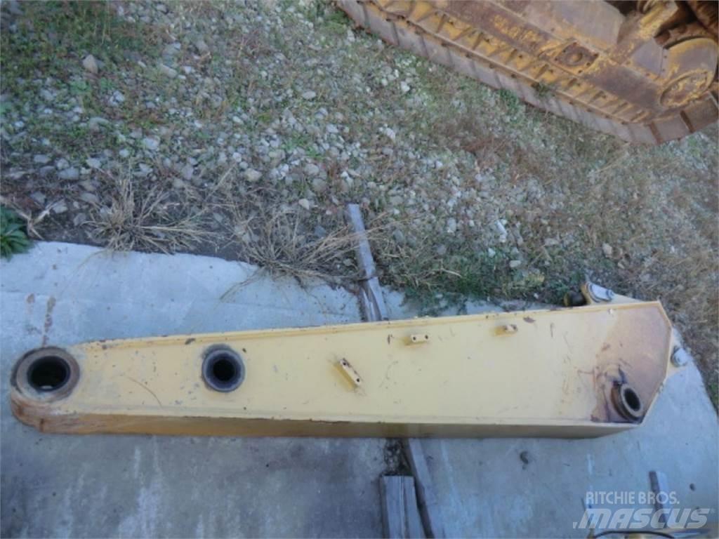 CAT 312D Chassis and suspension