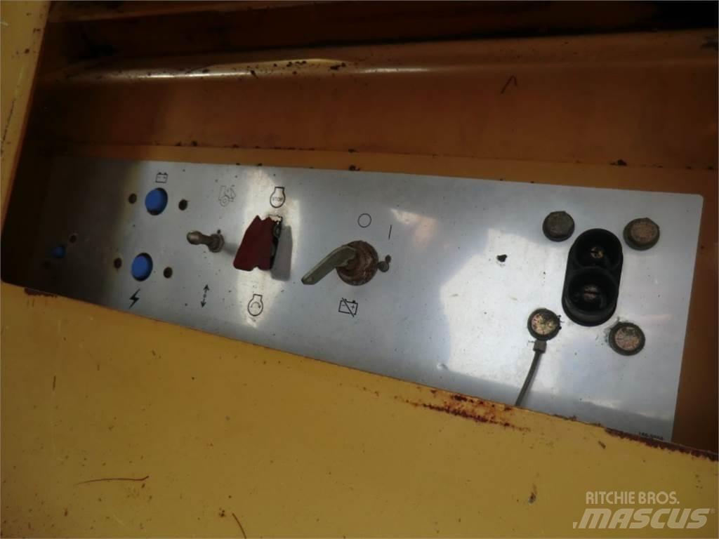 CAT 323D Other