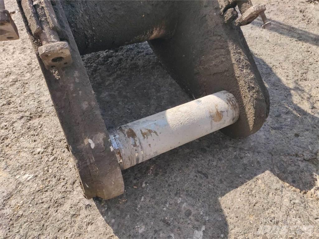 CAT 345B L Chassis and suspension