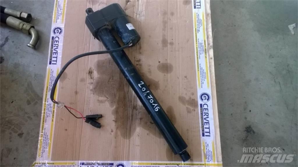 CAT 735 Other