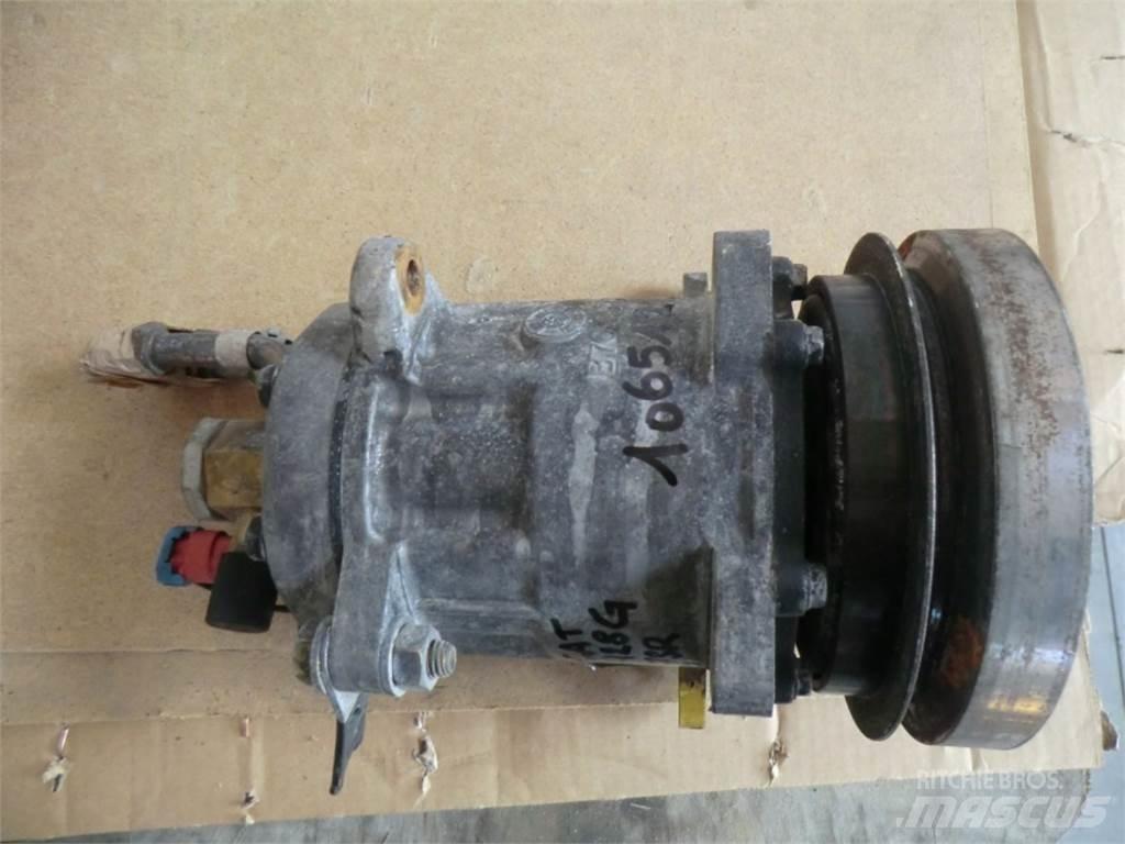 CAT 928G Other