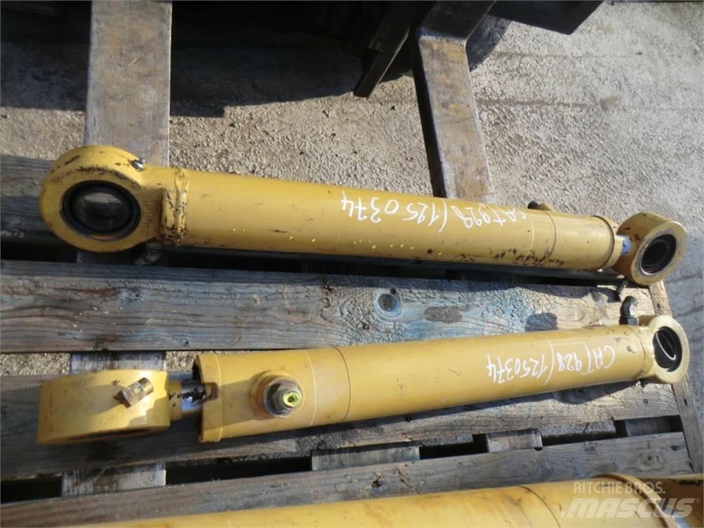 CAT 928G Other