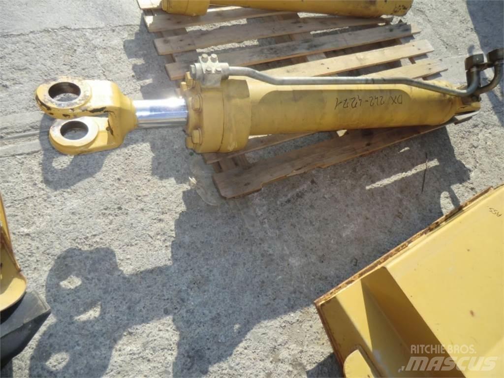 CAT 962H Other