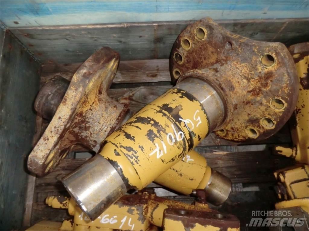 CAT 963C Tracks, chains and undercarriage