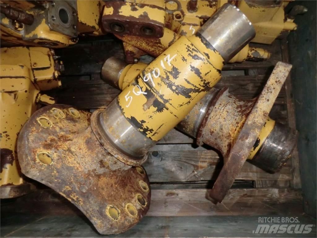 CAT 963C Tracks, chains and undercarriage