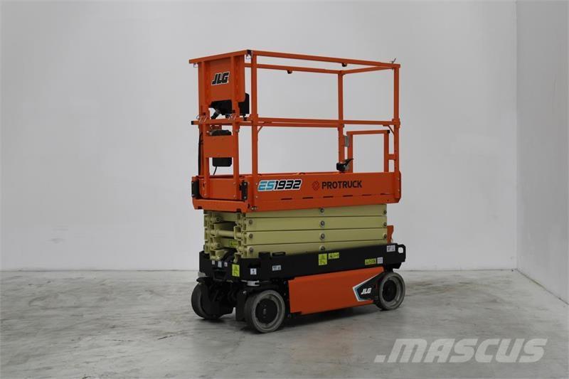 JLG R1932 Scissor lifts