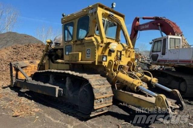 CAT D8 Crawler dozers