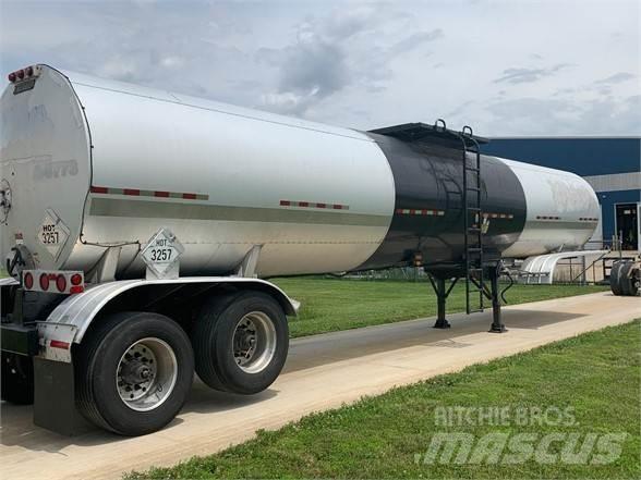 Etnyre ARA 7,250 Tanker semi-trailers