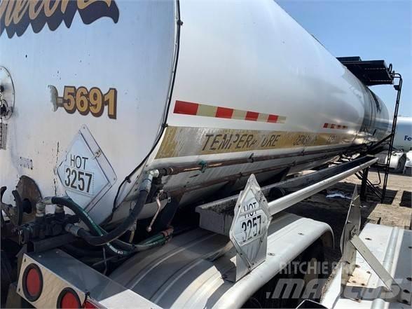 Etnyre STEEL 7,500 Tanker semi-trailers