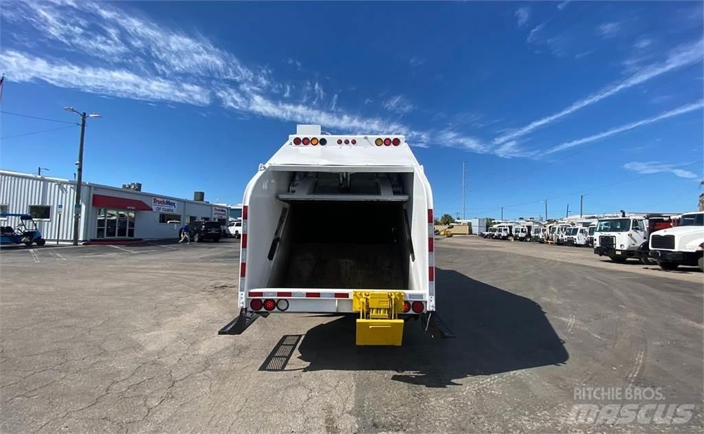 CCC LET2 Waste trucks