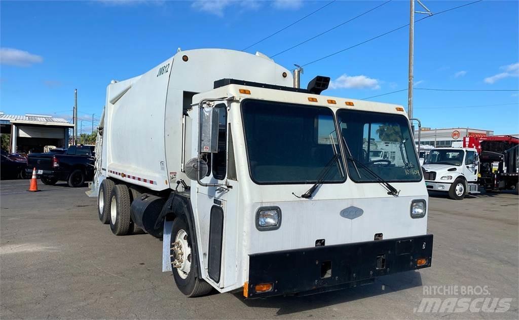 CCC LET2 Waste trucks