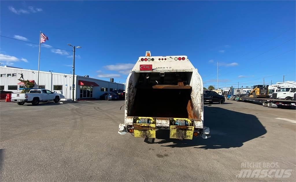 CCC LET2 Waste trucks