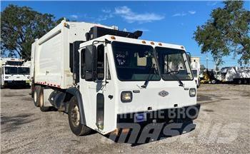 CCC LET2 Waste trucks