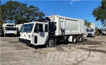 CCC LET2 Waste trucks