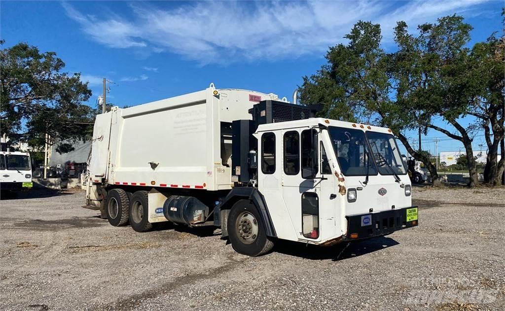 CCC LET2 Waste trucks