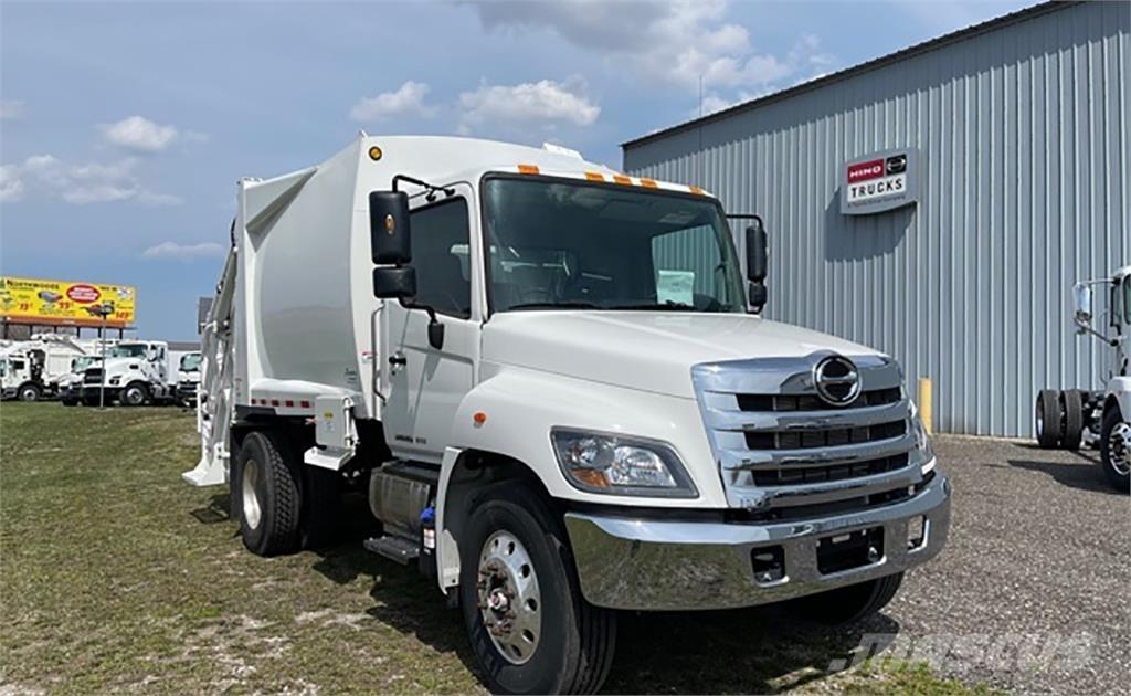 Hino L7 Waste trucks