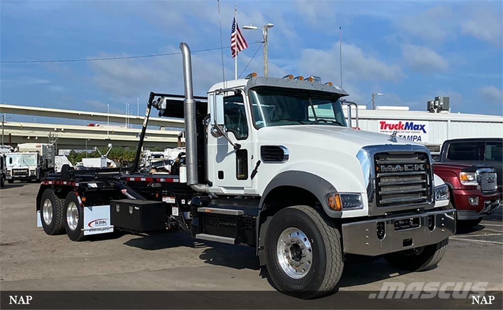 Mack Granite Demountable trucks