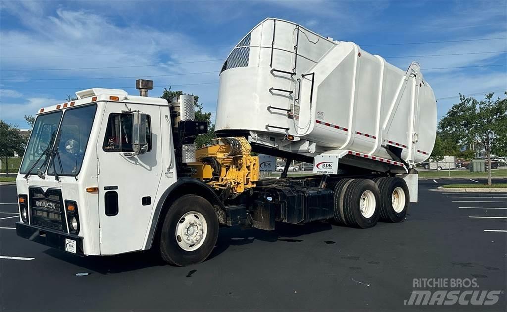 Mack LEU613 Waste trucks