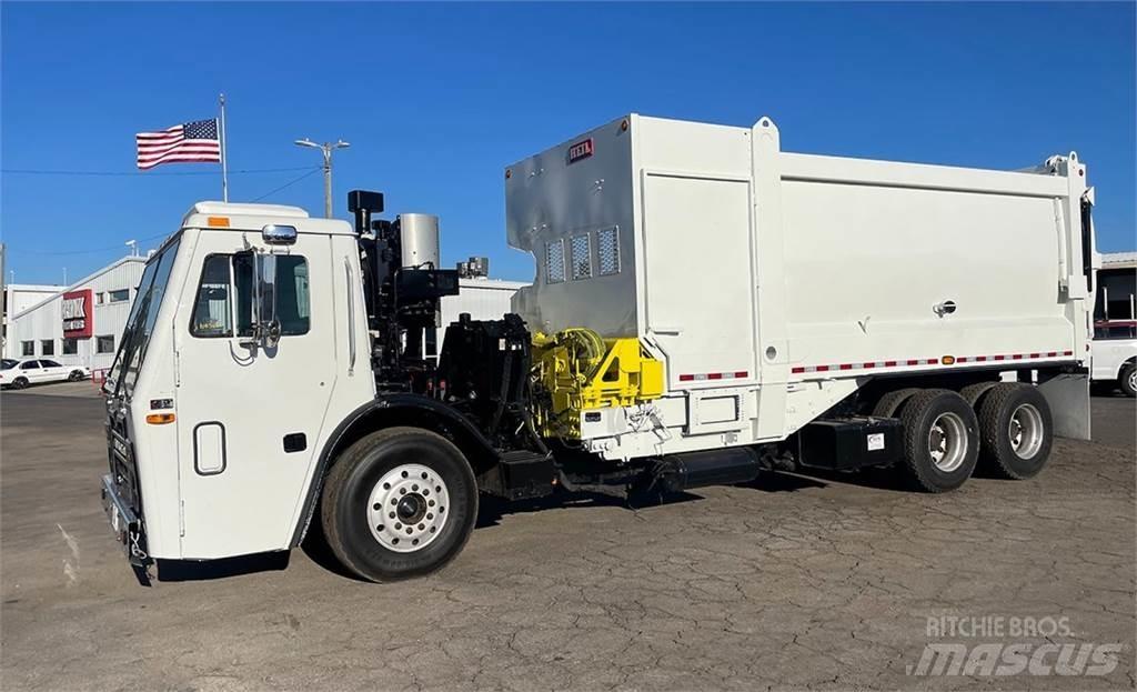 Mack LEU613 Waste trucks