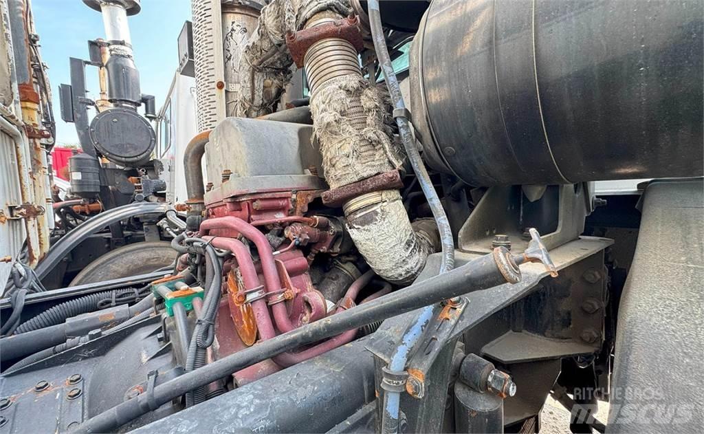 Mack LEU613 Waste trucks