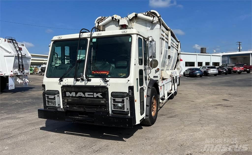 Mack LR613 Waste trucks