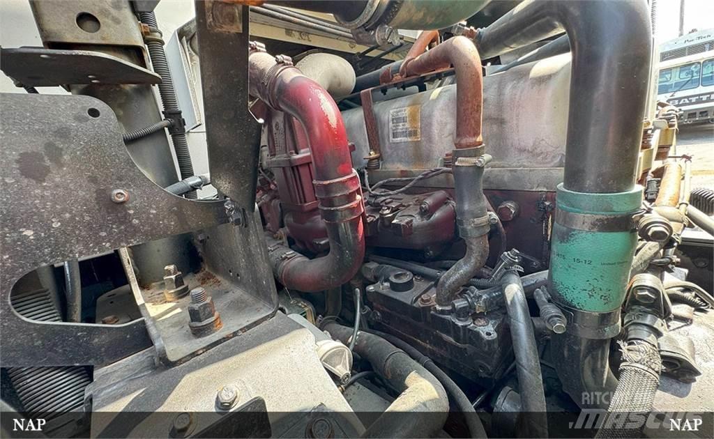 Mack LR613 Waste trucks