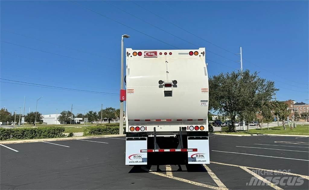 Mack TE64 Waste trucks