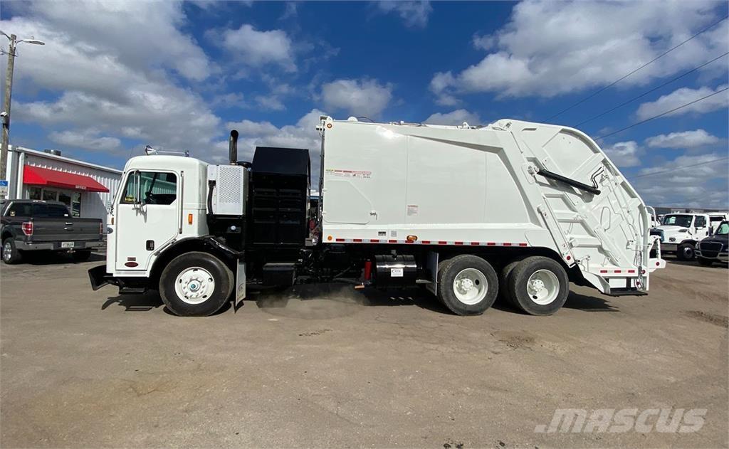 Peterbilt 320 Waste trucks